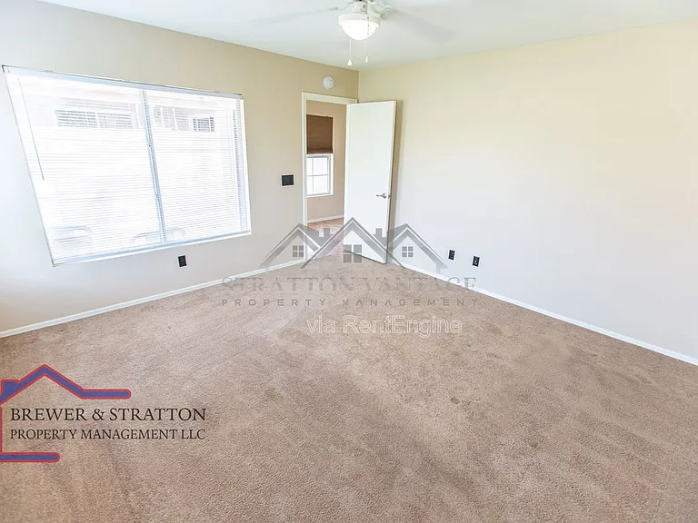 4962 E Holmes Ave — Photo 35