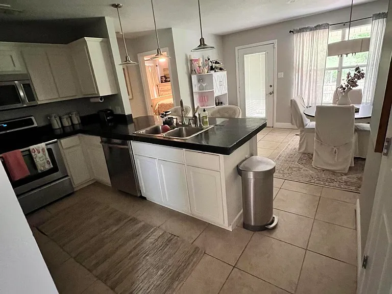 13509 Saint Martin Dr — Photo 13