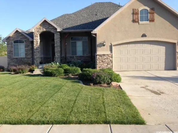 173 E 2100 N, North Ogden, UT 84414