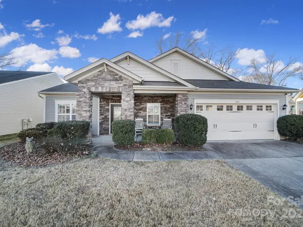 1875 Yellow Daisy Dr, Matthews, NC 28104