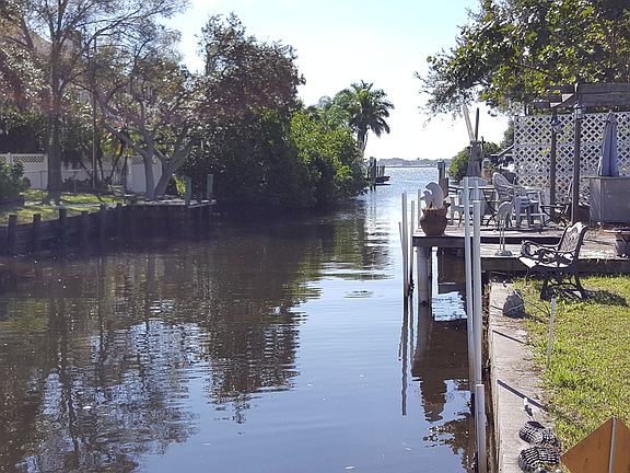 Canal on Manatee River 