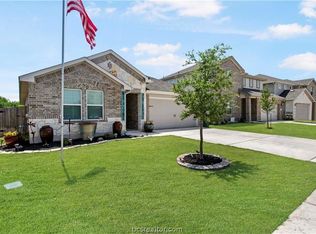 430 Windy Reed Rd, Hutto, TX 78634