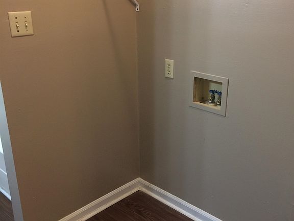 4th image of 430 Gibson Ln APT 30