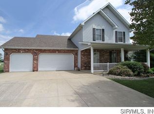 8816 Wildewood Dr, Worden, IL 62097