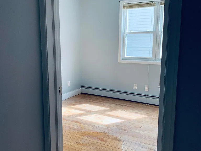 190 Shepherd Ave #1 — Photo 14