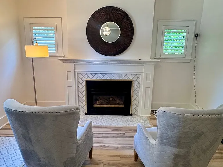 3019 Plymouth Ave — Photo 11