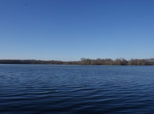 61 Woods Lake Rd, Decherd, TN 37324