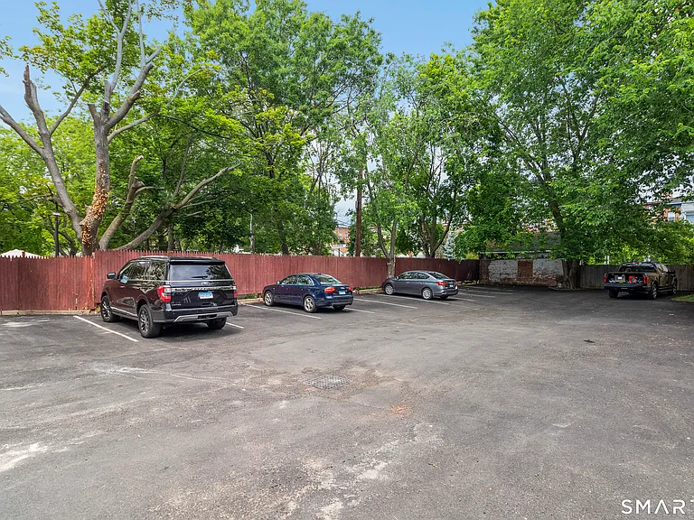 601 Chapel St #B — Photo 22