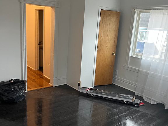 4th image of 926 Arcade St #1 & 2