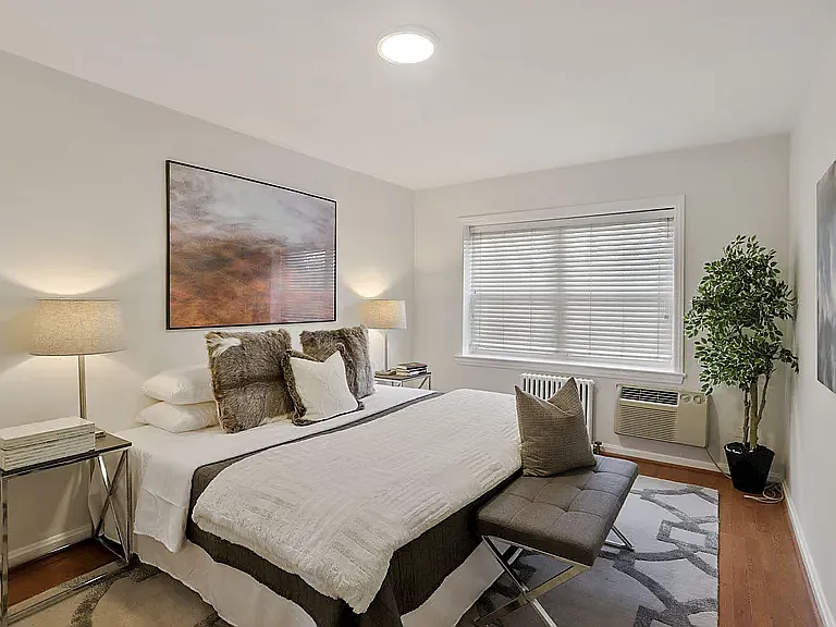 7036 Strathmore St #109 — Photo 5