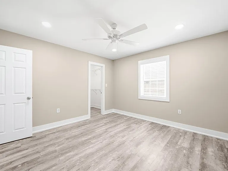 942 Rue De Palms Dr — Photo 21