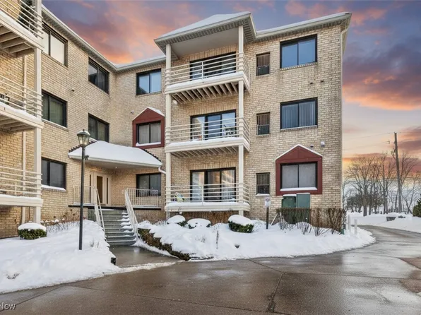 19510 Lorain Rd APT 302, Fairview Park, OH 44126