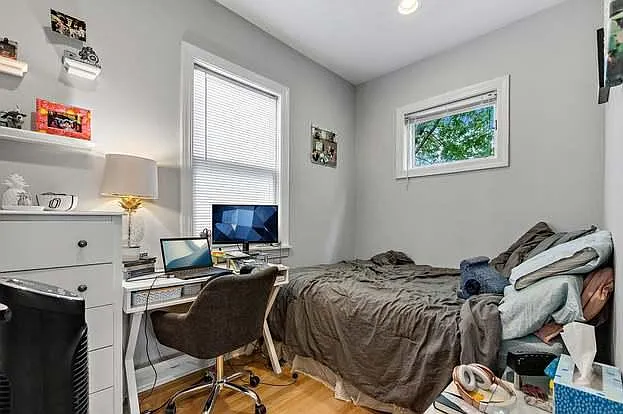 1222 W Fletcher St #1F — Photo 6