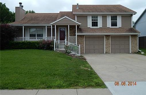 1st image of 1109 E 118th St