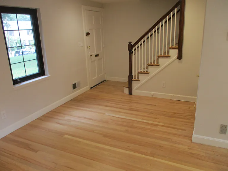 52 Grant Ave — Photo 5