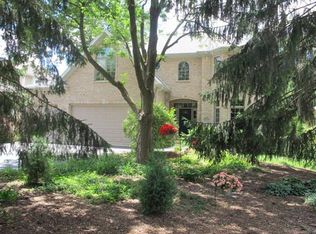 324 Cumnor Ave, Glen Ellyn, IL 60137