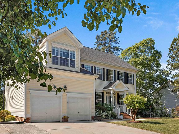 3rd image of 1202 Fairfax Woods Dr