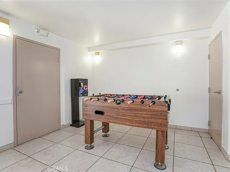 5325 Newcastle Ave #322 — Photo 19