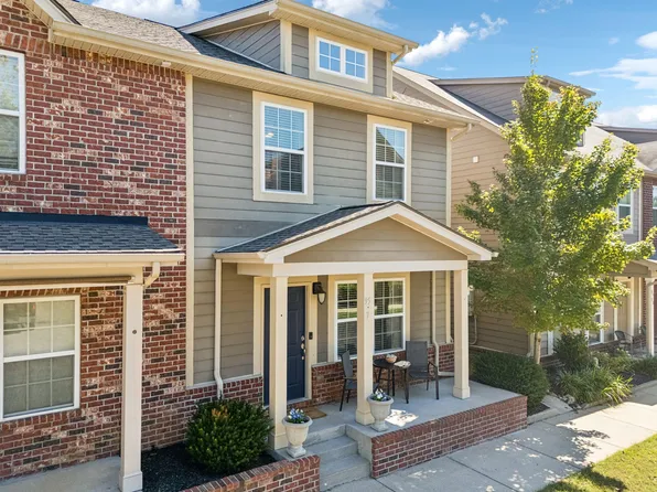 95 Plumlee Dr #7, Hendersonville, TN 37075