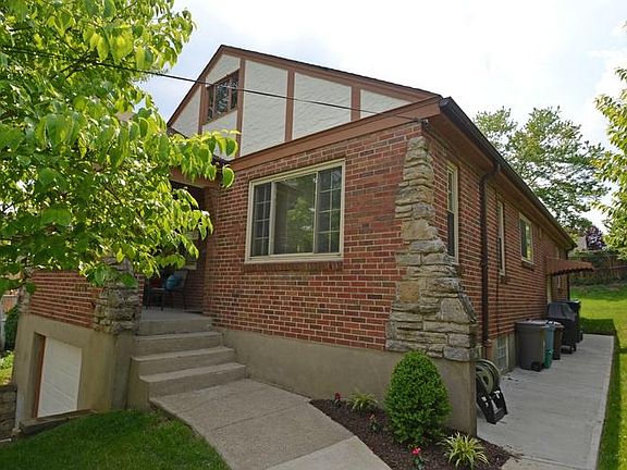 2nd image of 4119 Paxton Woods Dr