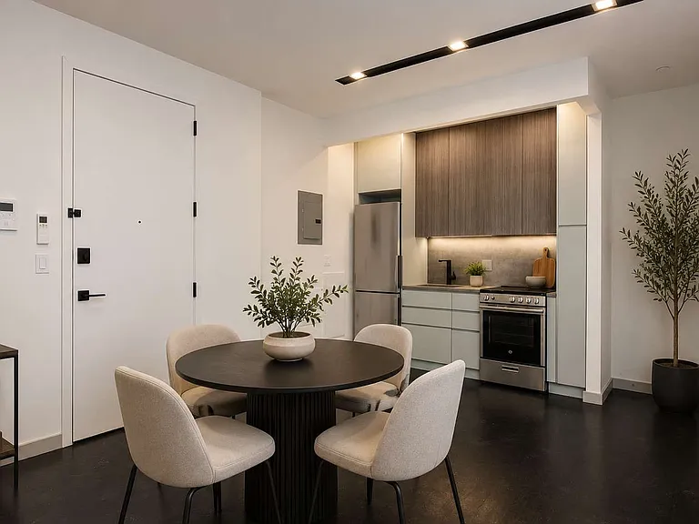 225 Winthrop St #1B — Photo 3