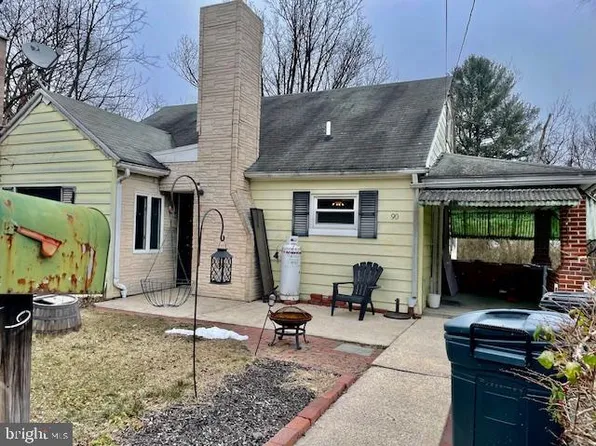 90 N Maple Ave, Pottsville, PA 17901