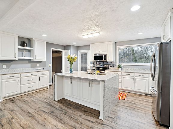 5th image of 5106 Greer Rd