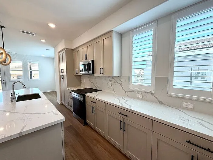 135 Evergreen Ln — Photo 18