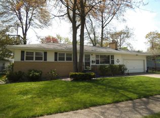 913 Hampden Rd, Muskegon, MI 49441