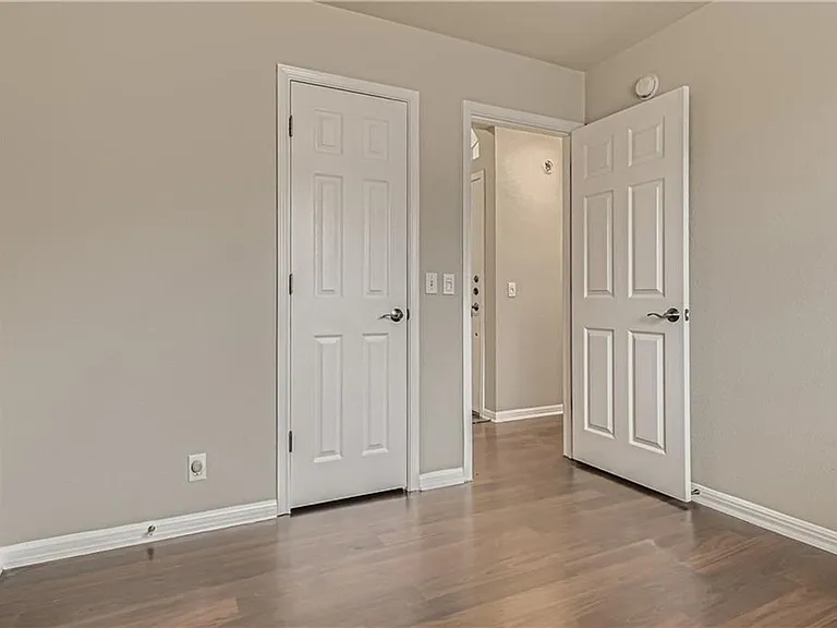 113 Cassandra Dr — Photo 18