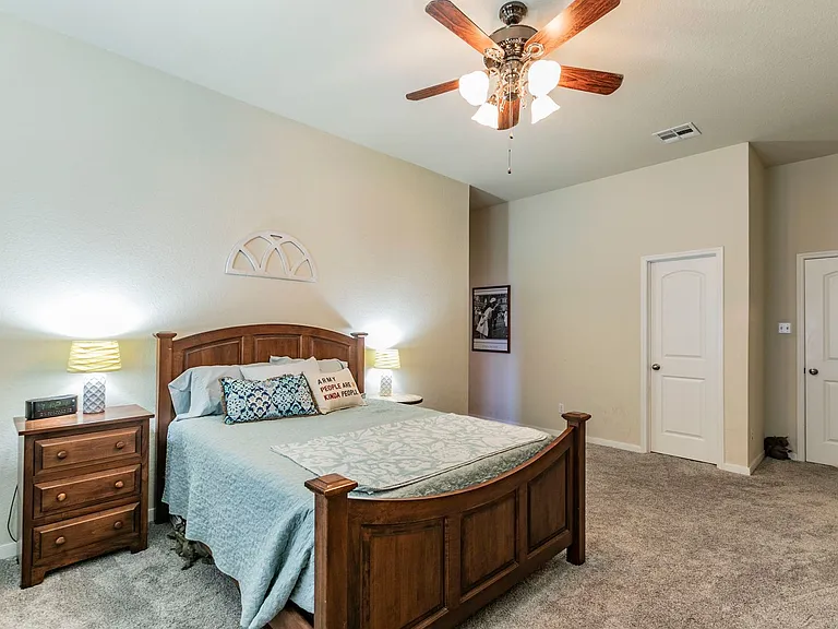5317 Lancaster Dr — Photo 9