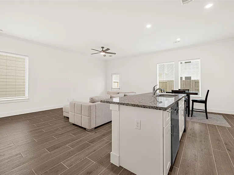 6405 Leopold Star Ln — Photo 11