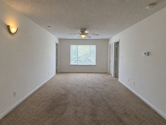 4th image of 1500-202 Graduate Ln