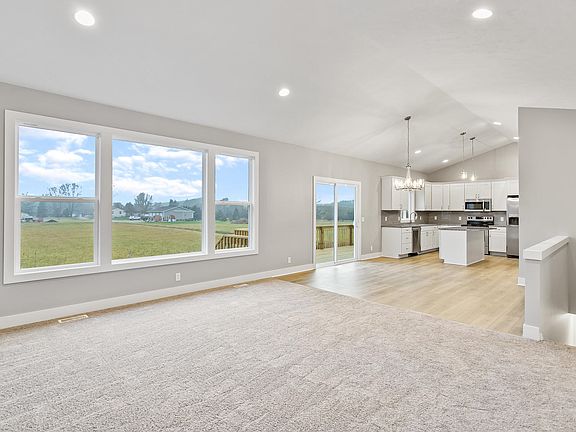 3rd image of 4732 W Lake Dr