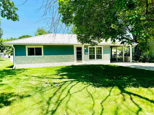 605 NW 3rd St, Aledo, IL 61231