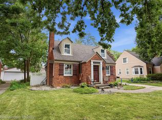 2071 Dorothea Rd, Berkley, MI 48072