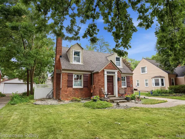 2071 Dorothea Rd, Berkley, MI 48072