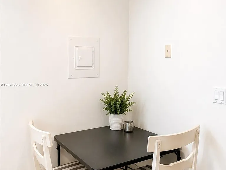 17011 N Bay Rd #417 — Photo 4