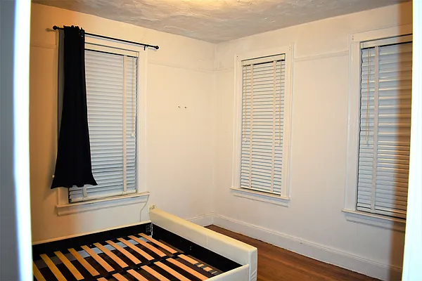 Rented by Voro, LLC | media 35