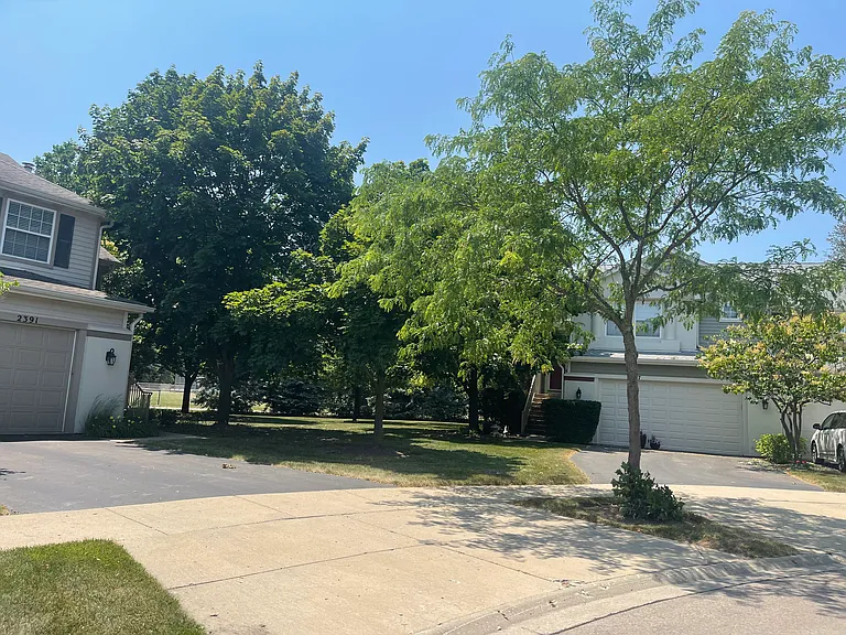 2393 Madiera Ct — Photo 26