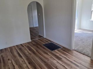204 E 7th St, Cushing, OK 74023