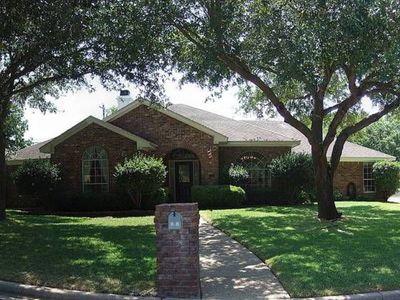 404 Meadow Mountain Dr, Woodway, TX, 76712