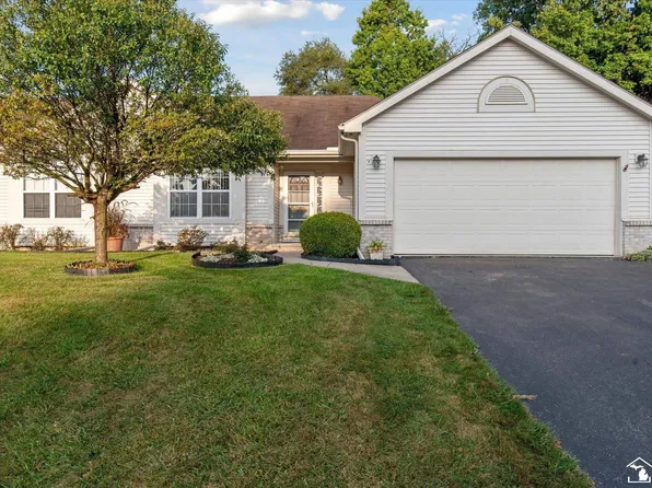 942 Hickory Creek Dr, Temperance, MI 48182