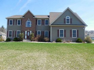 19 Crane Rd, Ellington, CT 06029