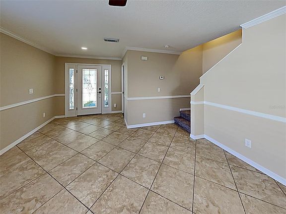 2nd image of 1745 Horsechestnut Ct