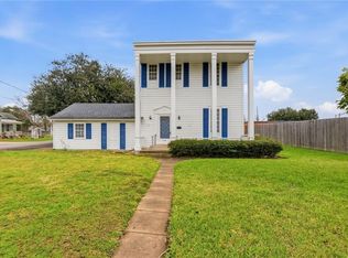 1208 N Moody St, Victoria, TX 77901