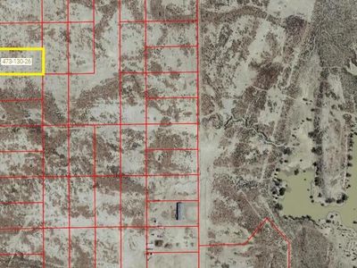 30th St W, Rosamond, CA, 93560
