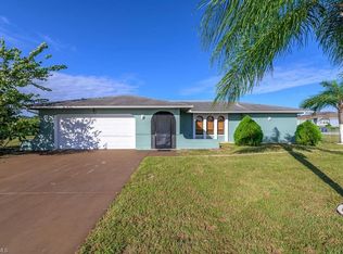 807 Floyd Ave N, Lehigh Acres, FL 33971