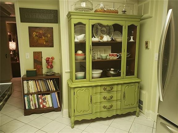 4th image of 1610 Ashland Ave