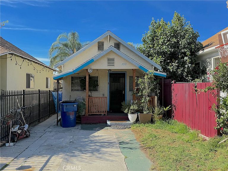 Listing photo 2
